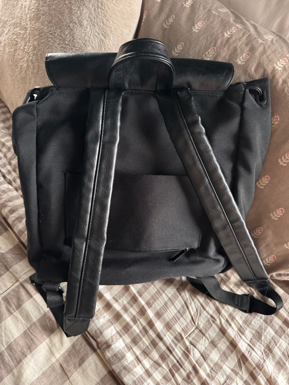 BEIS The Rucksack Backpack - Picture 9 of 10
